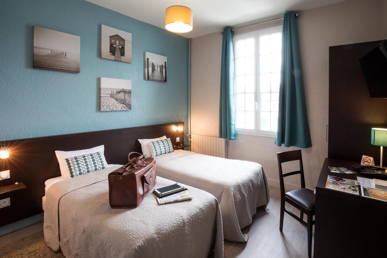 Logis Hotel Restaurant De La Poste Le Mêle-sur-Sarthe Eksteriør billede
